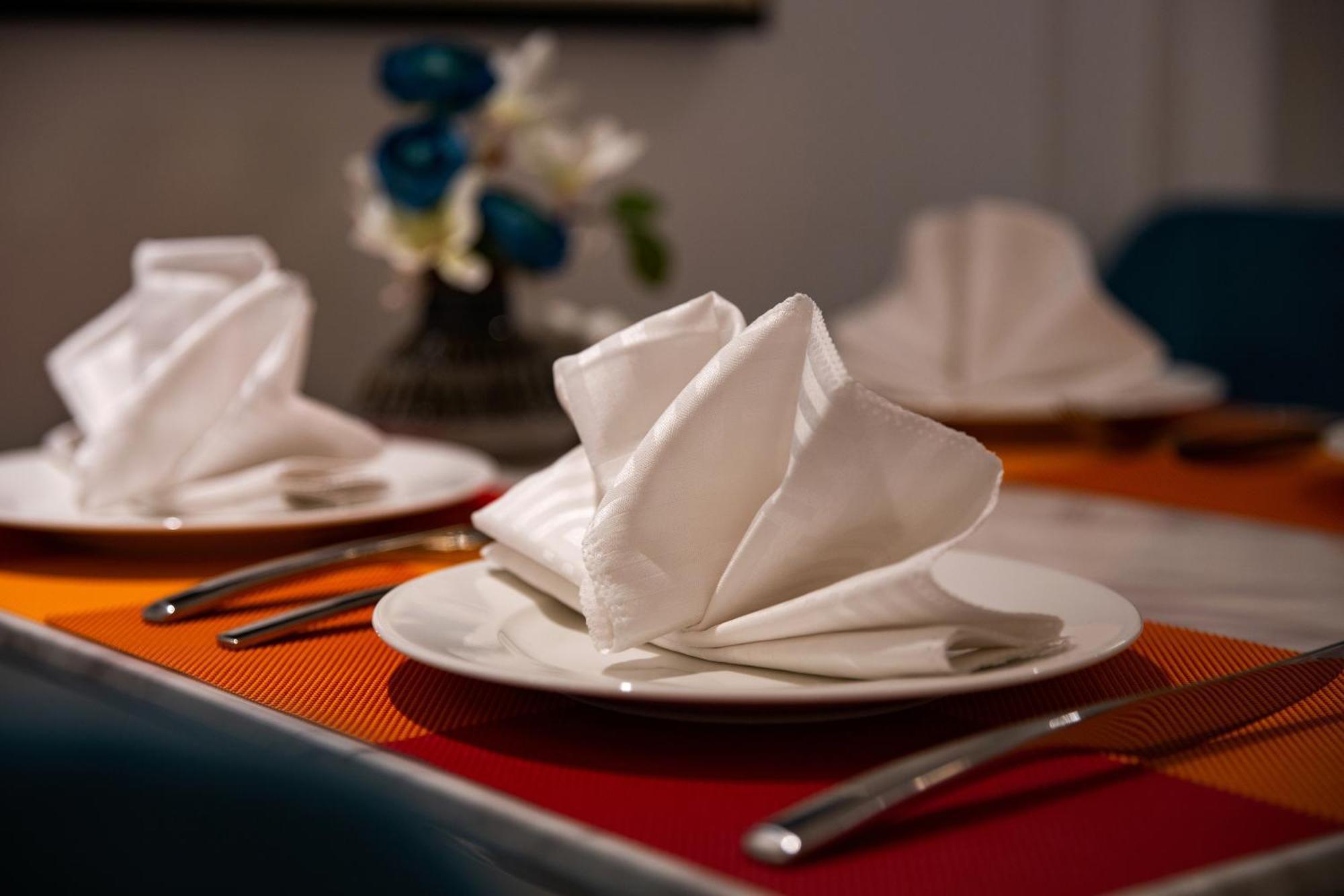 Hanoi Fiesta Central Hotel And Spa Экстерьер фото